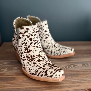 NEW Ariat Dixon Haircalf Bootie Sz 8